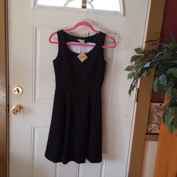 Basic black dress - Picture 1 of 1